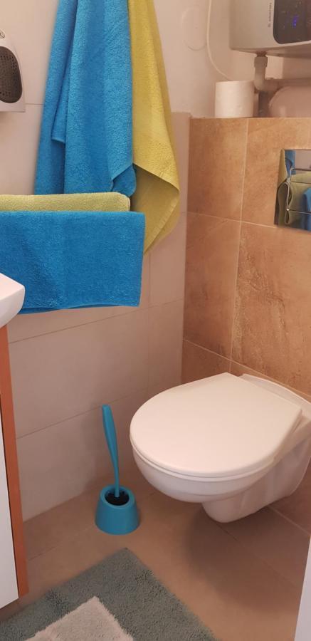 Апартаменти Apartman Koi Veltrusy Екстер'єр фото